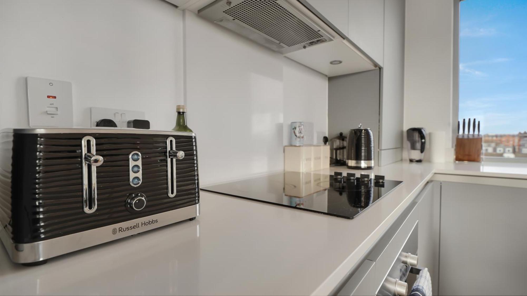 Modern And Spacious Penthouse Apartment In Putney With Free Parking Londres Exterior foto
